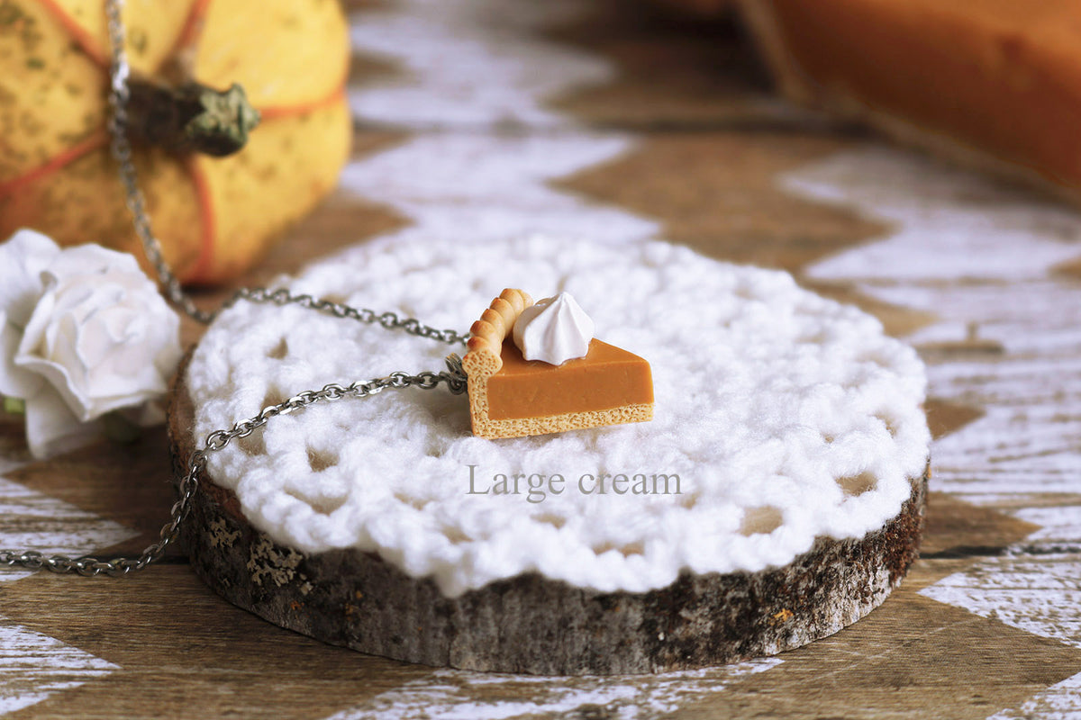 polinacreations Handmade jewelry Polymer Clay Pumpkin Pie Necklace. Pumpkin Pie charm orange charm Orange jewelry orange necklace Fake Food Necklace Pumpkin Pie jewelry Miniature Food autumn jewelry fall jewelry mini food jewelry gift for her Thanksgiving gift Thanksgiving jewelry holiday jewelry pumpkin charm gift for woman pastry jewelry pastry pendant