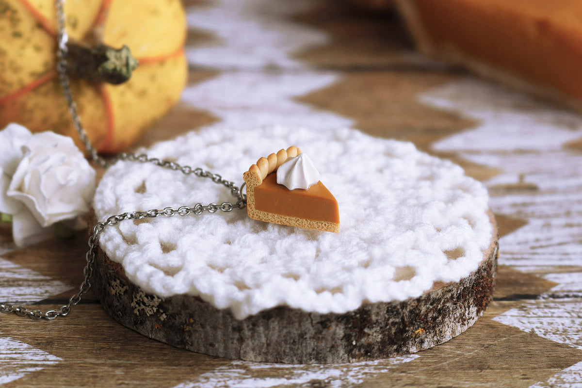 polinacreations Handmade jewelry Polymer Clay Pumpkin Pie Necklace. Pumpkin Pie charm orange charm Orange jewelry orange necklace Fake Food Necklace Pumpkin Pie jewelry Miniature Food autumn jewelry fall jewelry mini food jewelry gift for her Thanksgiving gift Thanksgiving jewelry holiday jewelry pumpkin charm gift for woman pastry jewelry pastry pendant