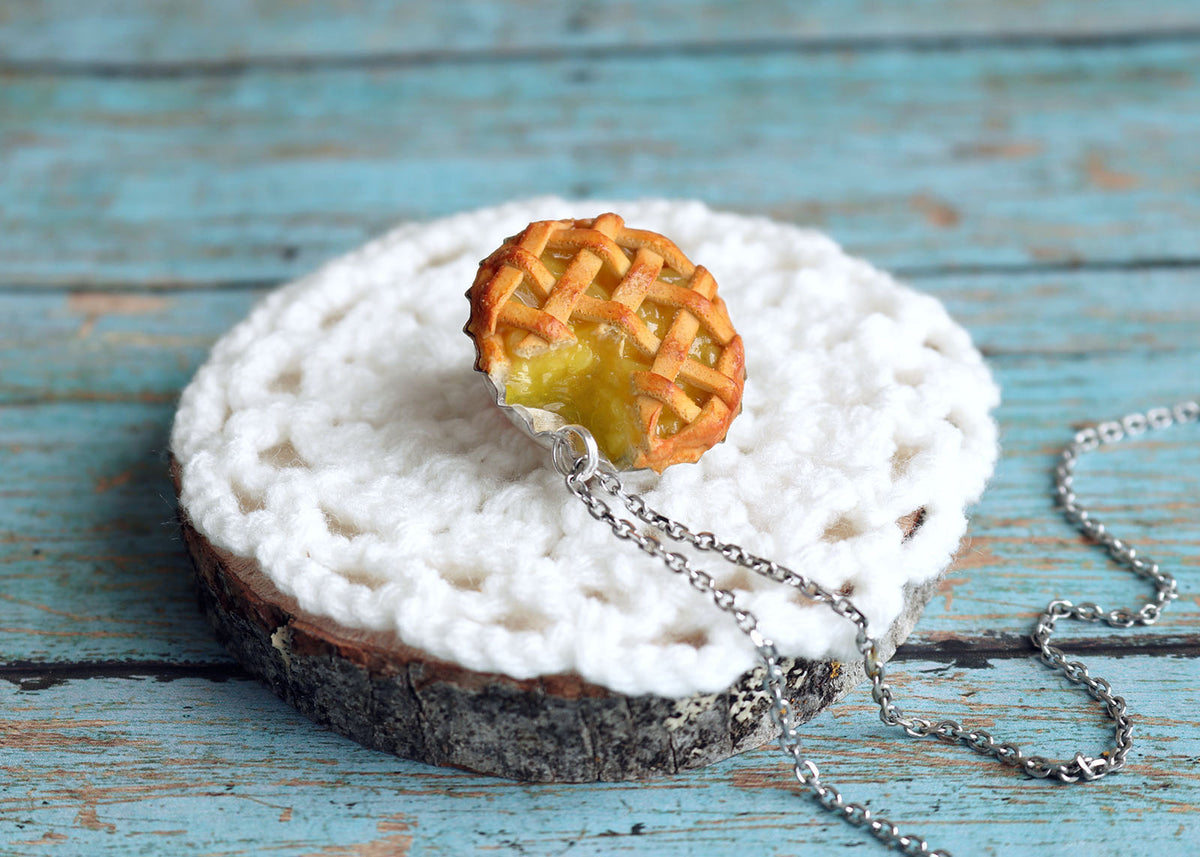 Polinacreations Handmade Jewelry apple Pie Pendant apple Pie Necklace,Miniature Food Jewelry apple Jewelry yellow Necklace yellow charm yellow jewelry yellow necklace Fake food jewelry mini food charm pie charm circle necklace orange circle charm pastry jewelry pastry charm gift for her gift for woman bottle cap jewelry berry necklace berry charm fruit jewelry fruit necklace