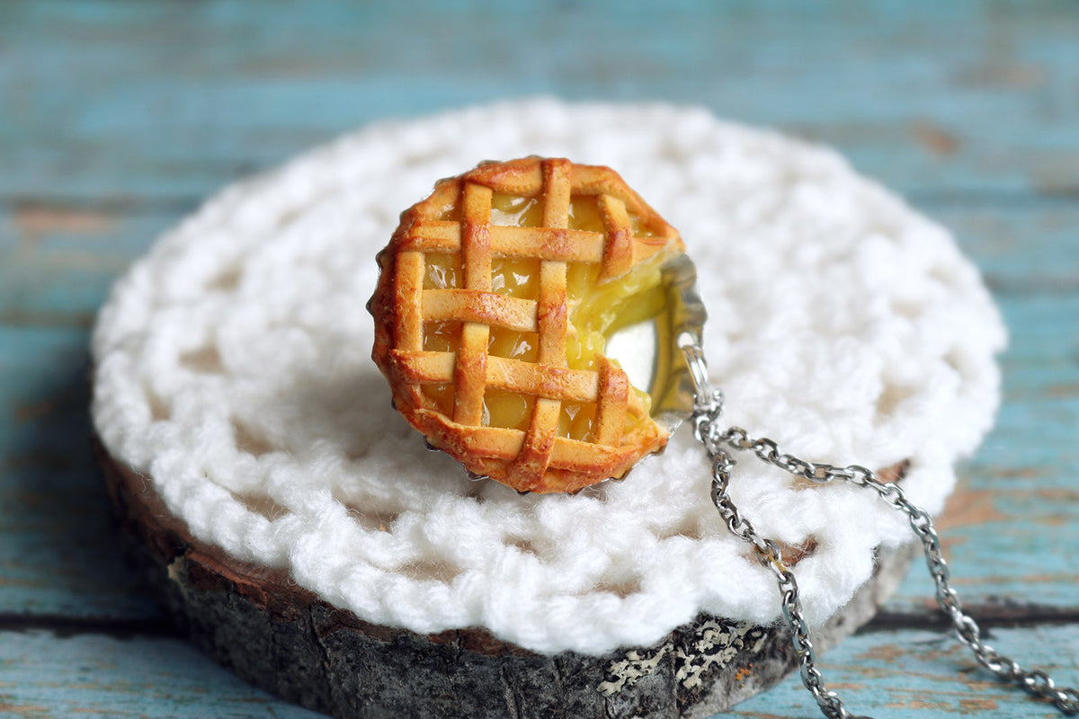 Polinacreations Handmade Jewelry apple Pie Pendant apple Pie Necklace,Miniature Food Jewelry apple Jewelry yellow Necklace yellow charm yellow jewelry yellow necklace Fake food jewelry mini food charm pie charm circle necklace orange circle charm pastry jewelry pastry charm gift for her gift for woman bottle cap jewelry berry necklace berry charm fruit jewelry fruit necklace