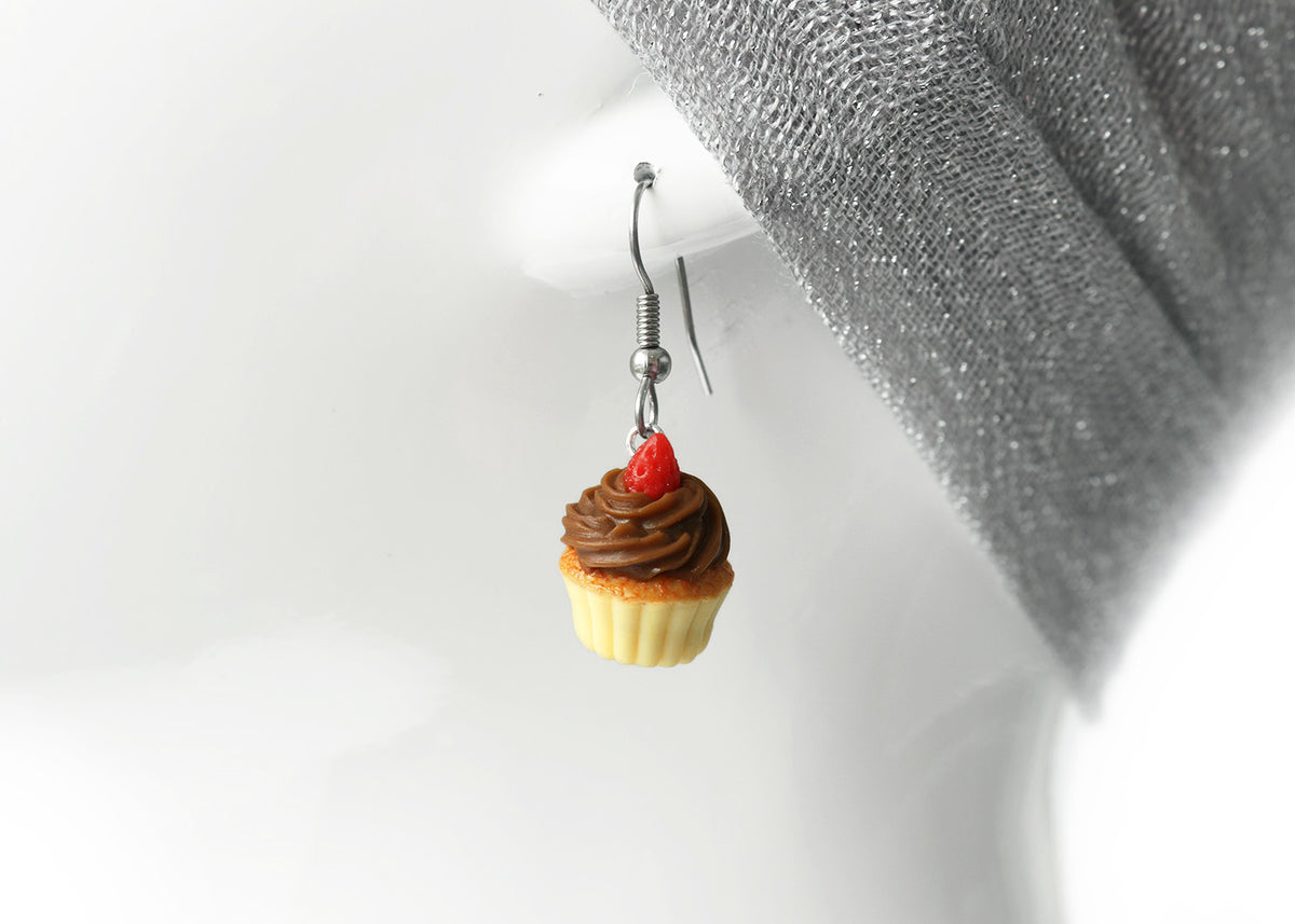 polinacreations Handmade jewelry Chocolate Frosting Cupcake Earrings Topped With Strawberry, Polymer Clay Fake Food Jewelry Chocolate earrings Red Strawberry Fruit Earrings polymer clay jewelry polina creations cute earrings miniature food jewelry mini food earrings gift for her gift foe woman girl brown jewelry dessert jewelry yellow earrings