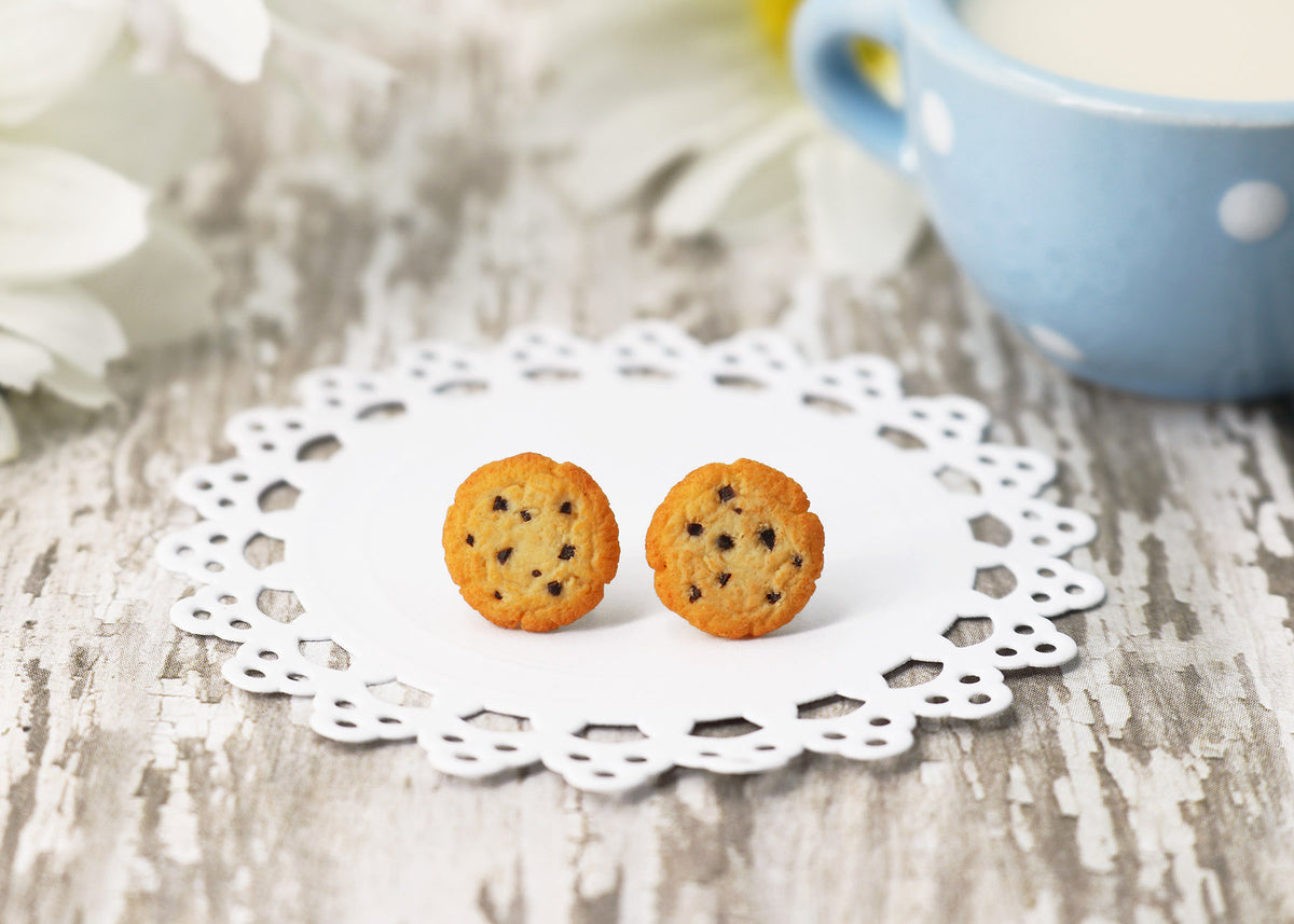 Handmade Chocolate Chip Cookie Stud Earrings, Cookie Earrings Cute Earrings Fake Food Jewelry Chocolate Earrings polymer clay earrings