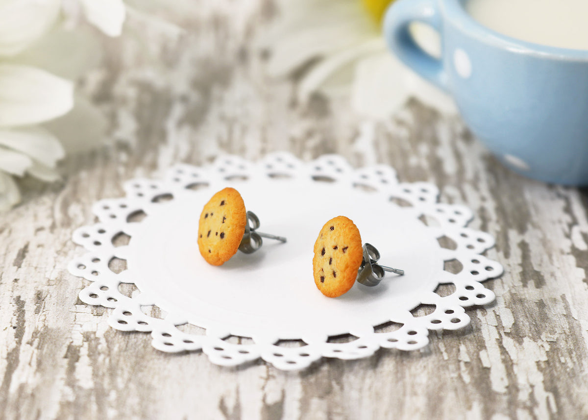 Polina creations Handmade Chocolate Chip Cookie Stud Earrings, Cookie Earrings Cute Earrings Fake Food Jewelry Chocolate Earrings Polinacreations