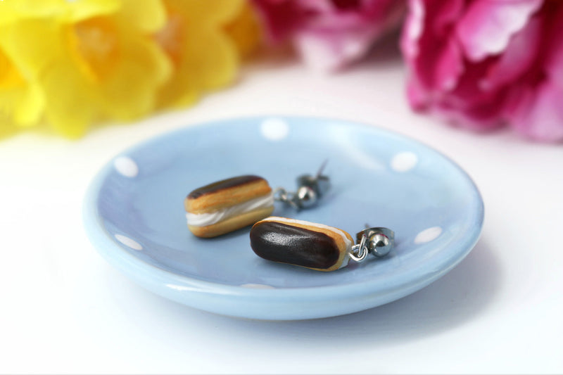 products/handmade_polymer_clay_eclair_stud_earrings_topped_with_chocolate_1.jpg