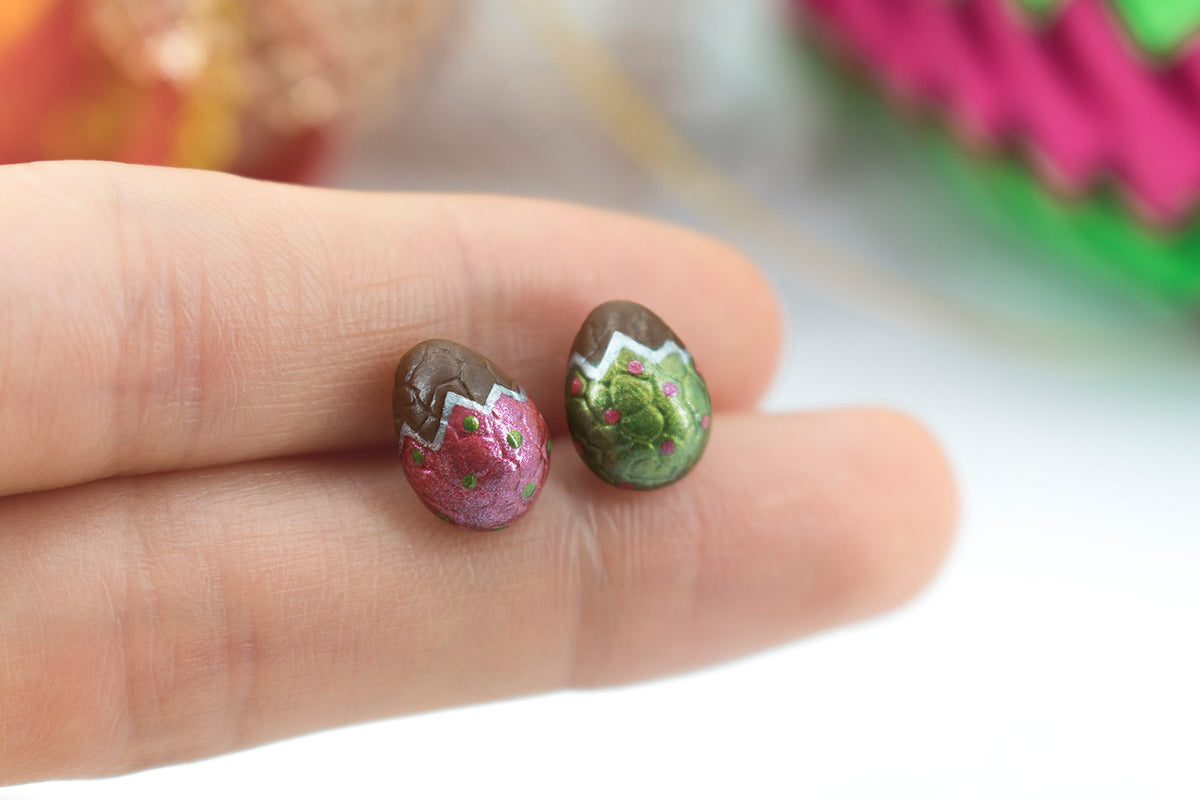 polinacreations handmade jewelry holiday jewelry Metallic Green & Red Color Easter Chocolate Egg Stud Earrings. Chocolate Egg earrings. Easter earrings. Easter egg earrings polka jewelry foiled chocolate egg earrings foiled Easter egg jewelry small cute earrings asymmetrical earrings green jewelry red jewelry metallic earrings polina creations polymer clay jewelry fake food jewelry miniature food mini food earrings chocolate jewelry