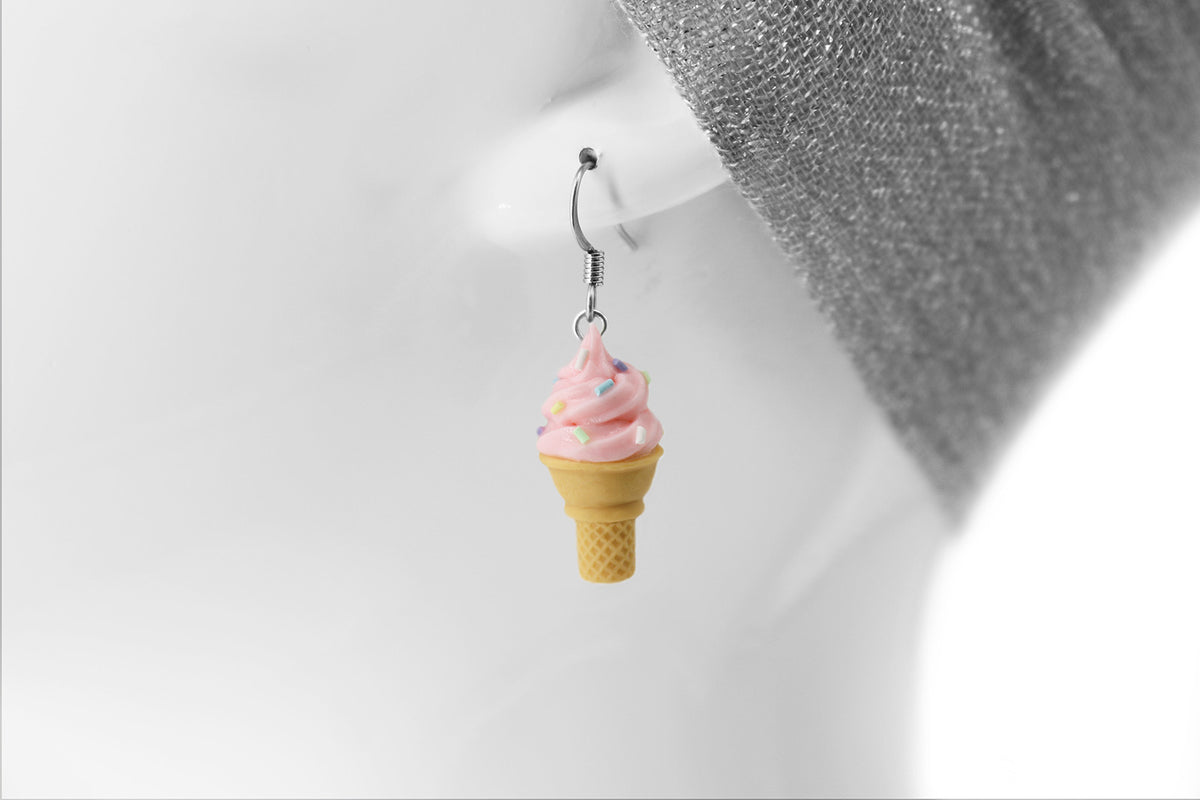 polinacreations Handmade Jewelry Pink Ice Cream Sugar Cone Earrings Topped with Sprinkles. Ice cream Earrings, pink Earrings Fake Food Jewelry Kawaii miniature food jewelry mini food earrings green jewelry green earrings gift for her gift for woman girl rainbow jewelry sprinkle earrings polina creations jewellery strawberry ice cream earrings