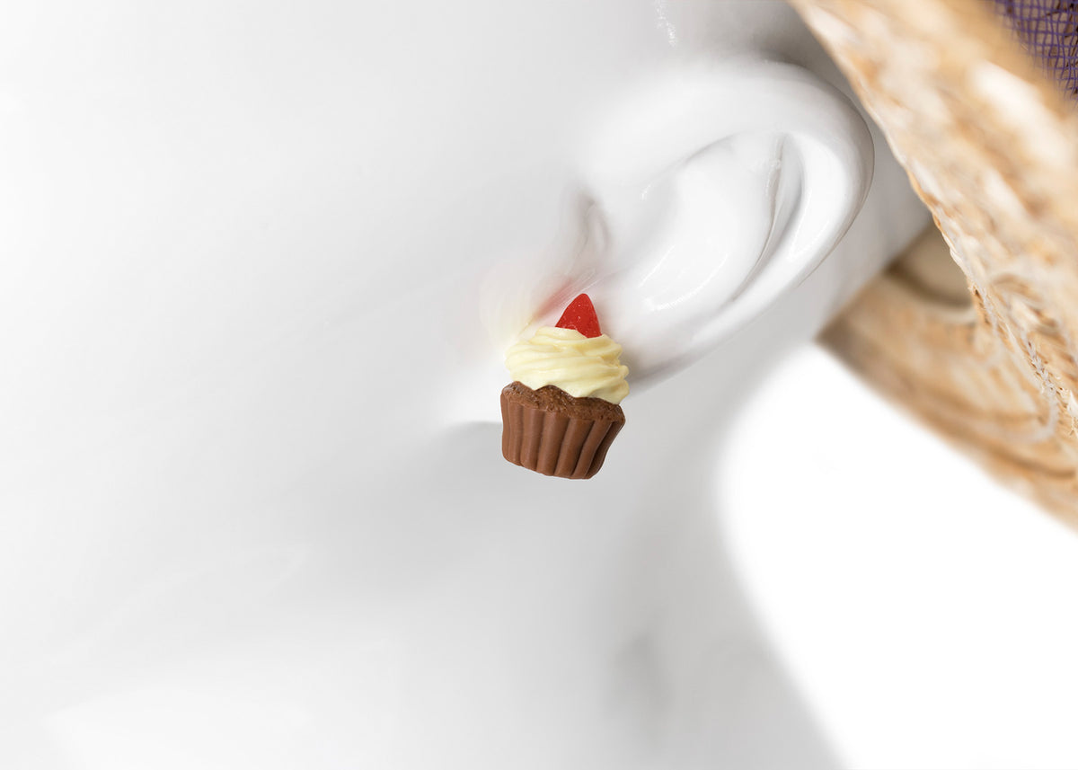 Polinacreations Handmade Vanilla Frosting Chocolate Cupcake Stud Earrings Topped with Strawberry Chocolate Cupcake Earrings Cupcake Stud Earrings fake food jewelry mini food earrings cute studs strawberry earrings polina creations hypoallergenic earrings
