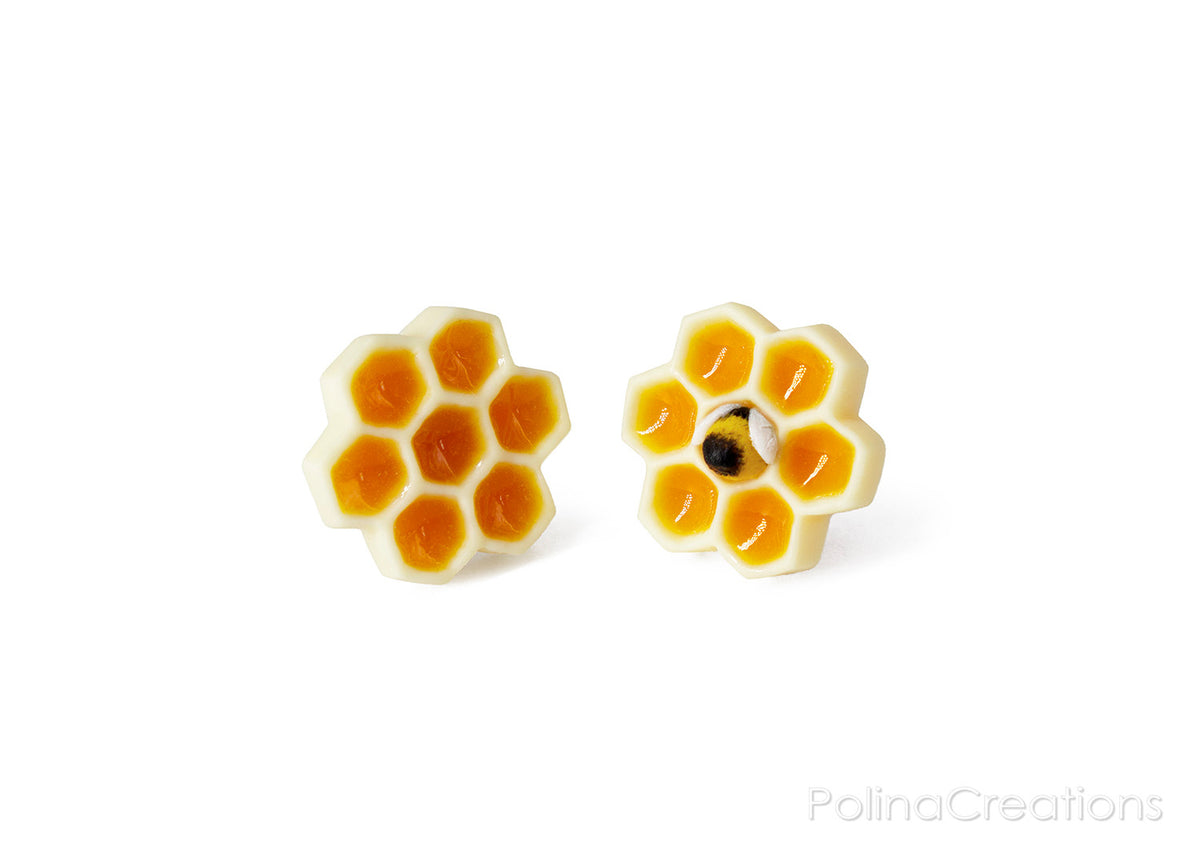 Polinacreations Honeycomb Stud Earrings, Honey Bee Earrings Bee Jewelry Bumble Bee Earrings Bee Keeper Gift Save the Bees Geometric Earrings Honey Charm polymer clay miniature food jewelry