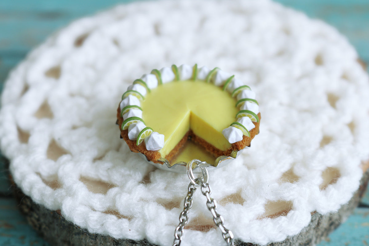 Polinacreations Handmade Jewelry key lime Pie Pendant key lime Pie Necklace,Miniature Food Jewelry lime Jewelry lime Necklace yellow charm yellow jewelry yellow necklace Fake food jewelry mini food charm pie charm circle necklace green circle charm pastry jewelry pastry charm gift for her gift for woman bottle cap jewelry berry necklace berry charm fruit jewelry fruit necklace