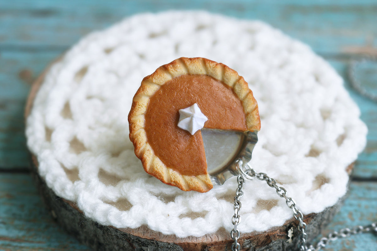 polinacreations Handmade jewelry Polymer Clay Pumpkin Pie Necklace. Pumpkin Pie charm orange charm Orange jewelry orange necklace Fake Food Necklace Pumpkin Pie jewelry Miniature Food autumn jewelry fall jewelry mini food jewelry gift for her Thanksgiving gift Thanksgiving jewelry holiday jewelry pumpkin charm gift for woman