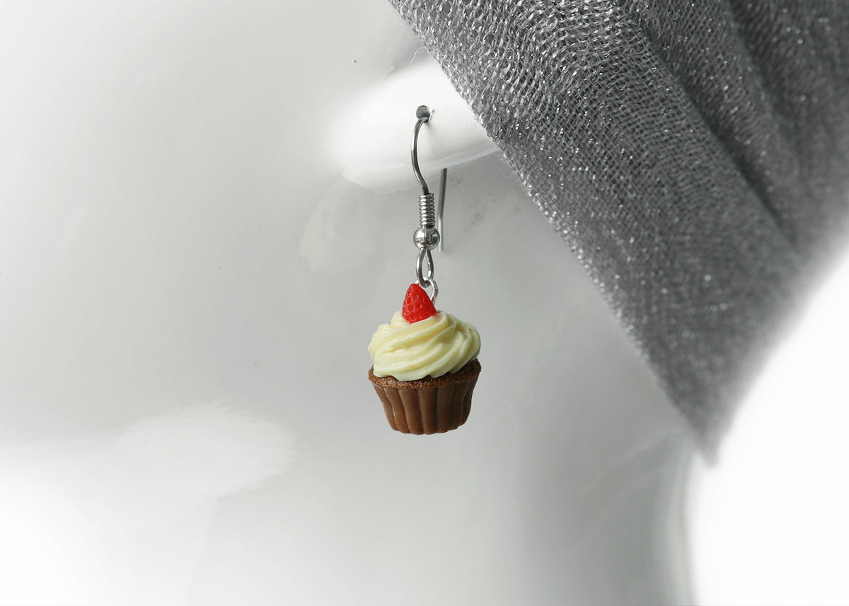 polinacreations Handmade jewelry vanilla Frosting chocolate Cupcake Earrings Topped With Strawberry, Polymer Clay Fake Food Jewelry Red Strawberry Fruit Earrings polymer clay jewelry polina creations cute earrings miniature food jewelry mini food earrings gift for her gift foe woman girl brown jewelry dessert jewelry brown earrings strawberry cupcake yellow jewelry yellow earrings