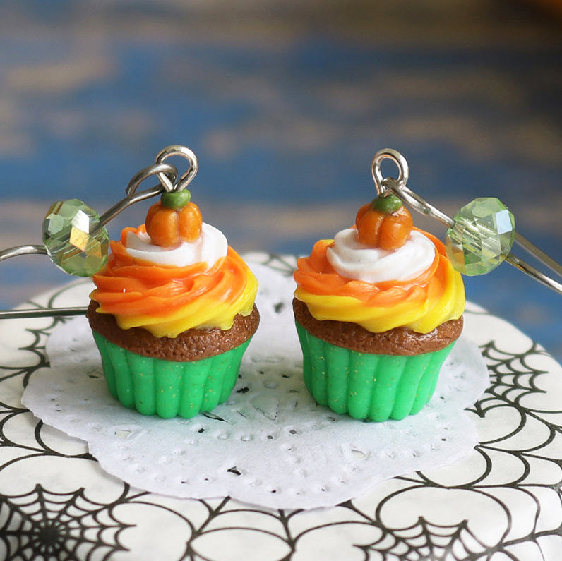 products/3-2_halloween_cupcakes_green_crop.jpg
