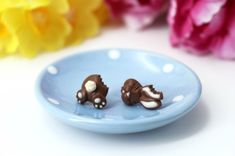 products/Handmade_polymer_clay_Easter_chocolate_bunny_stud_earrings_2.jpg