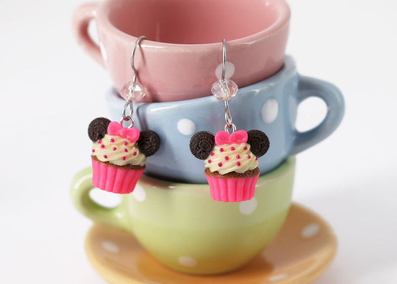 products/Handmade_polymer_clay_Oreo_mickey_mouse_cupcake_earrings_pink_5.jpg