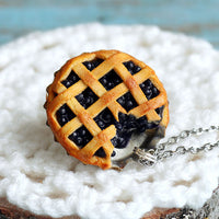 Polinacreations Handmade Jewelry blueberry Pie Pendant blueberry Pie Necklace,Miniature Food Jewelry blueberry Jewelry blue Necklace blue charm blue jewelry blue necklace Fake food jewelry mini food charm pie charm circle necklace orange circle charm pastry jewelry pastry charm gift for her gift for woman bottle cap jewelry berry necklace berry charm fruit jewelry fruit necklace