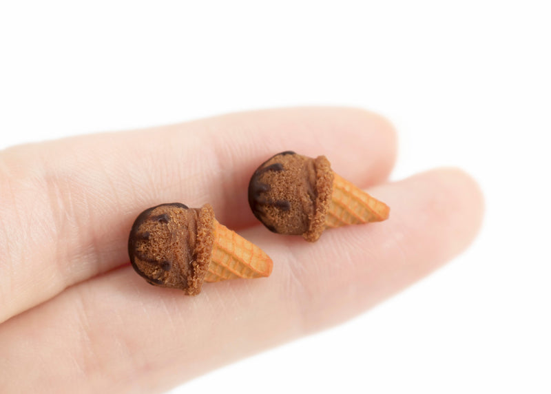 products/chocolate_ice_cream_waffle_cone_stud_earrings_3.jpg