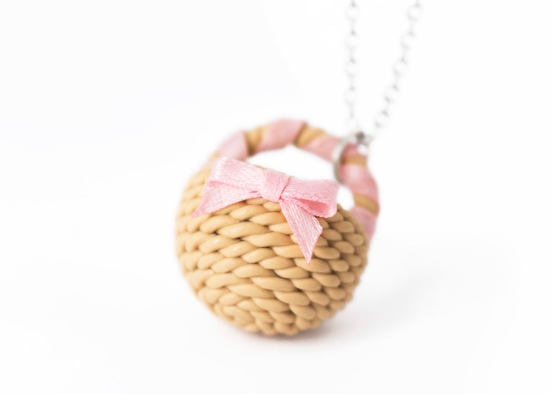 products/easter_basket_pendant_2.jpg