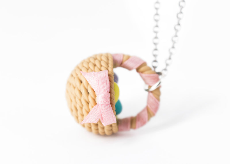 products/easter_basket_pendant_3.jpg