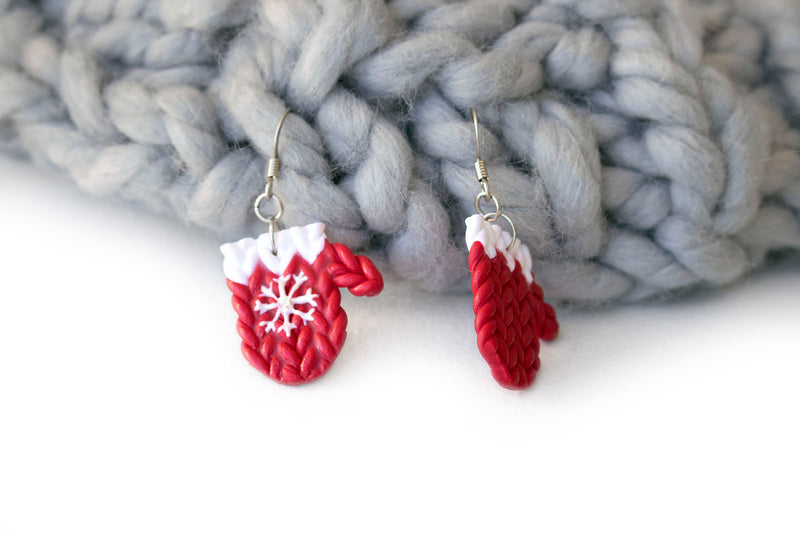 products/handmade_Christmas_Knitted_Mitten_Polymer_Clay_Earrings_sRGB_4-2.jpg
