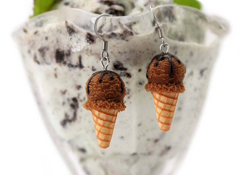 products/handmade_polymer_clay_chocolate_cream_earrings_2.jpg