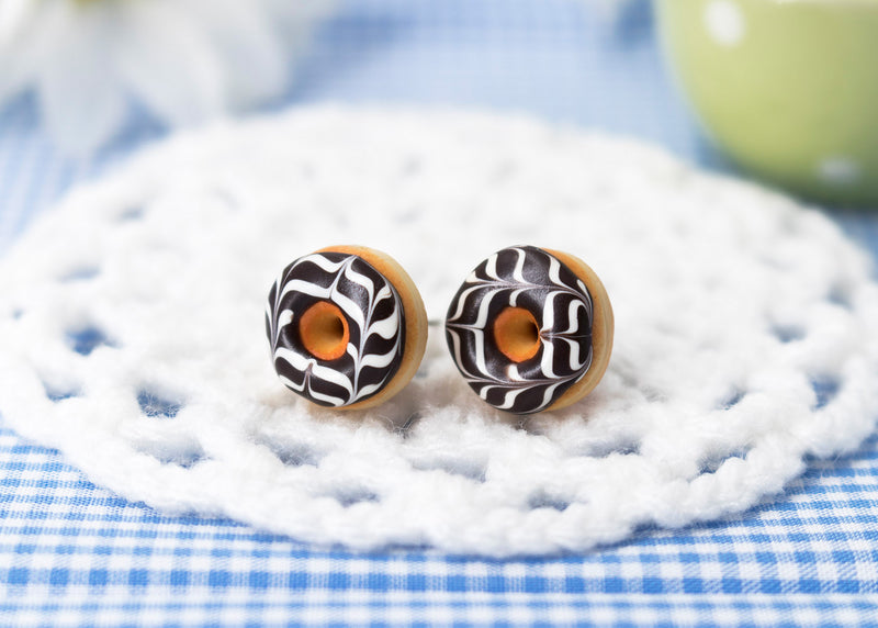 products/handmade_polymer_clay_chocolate_donnut_stud_earrings_with_white_stripes_3.jpg
