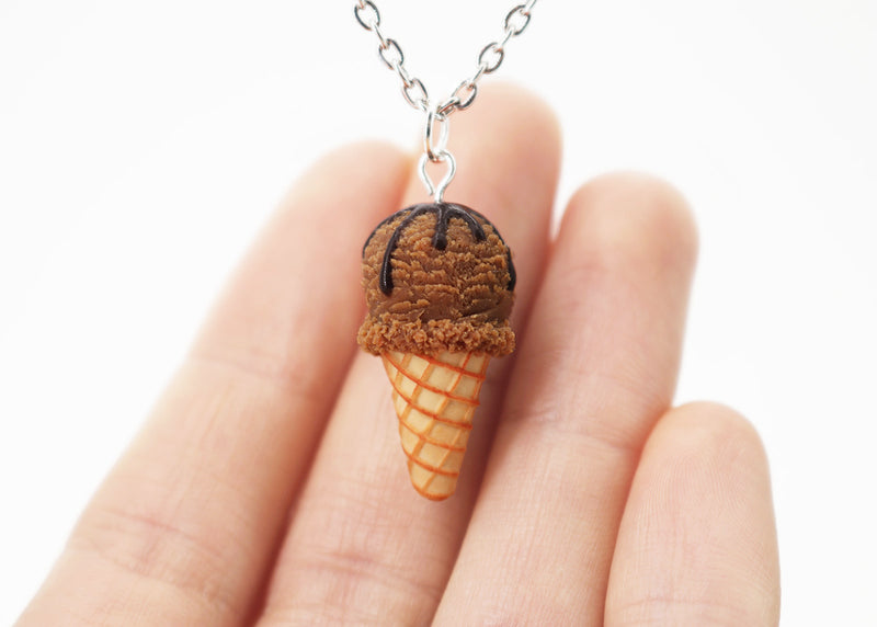 products/handmade_polymer_clay_chocolate_ice_cream_waffle_cone_pendant_3.jpg