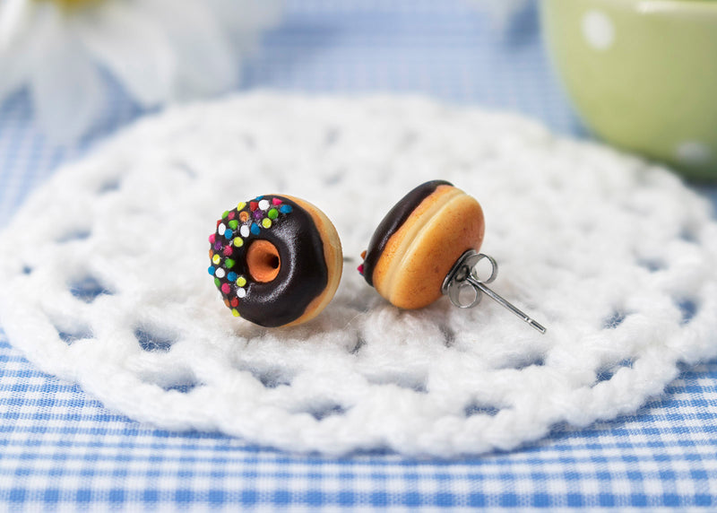 products/handmade_polymer_clay_chocolte_donnut_stud_earrings_4.jpg
