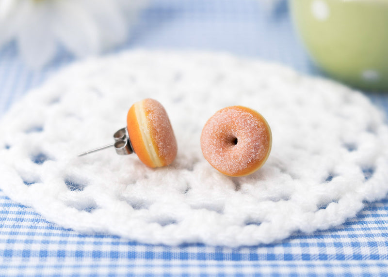 products/handmade_polymer_clay_donut_stud_earrings_topped_with_sugar_3.jpg