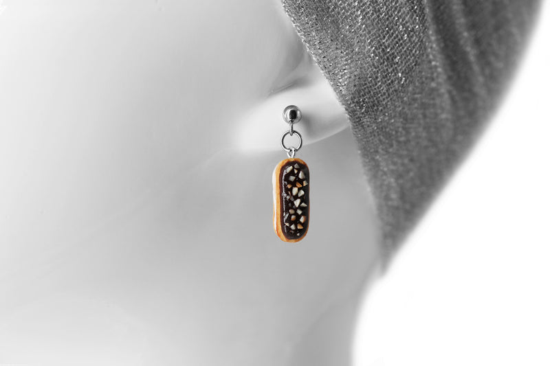 products/handmade_polymer_clay_eclair_stud_earrings_topped_with_chocolate_and_nuts_6.jpg