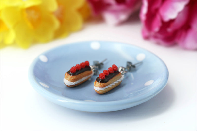 products/handmade_polymer_clay_eclair_stud_earrings_topped_with_chocolate_and_raspberries_5.jpg