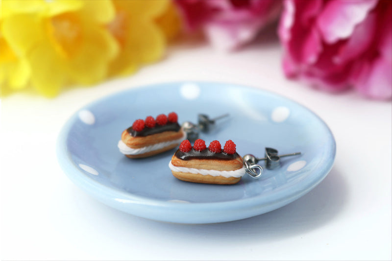 products/handmade_polymer_clay_eclair_stud_earrings_topped_with_chocolate_and_raspberries_7.jpg