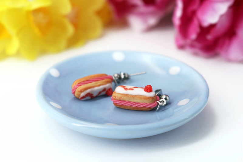 products/handmade_polymer_clay_eclair_stud_earrings_topped_with_white_chocolate_and_raspberries_4.jpg
