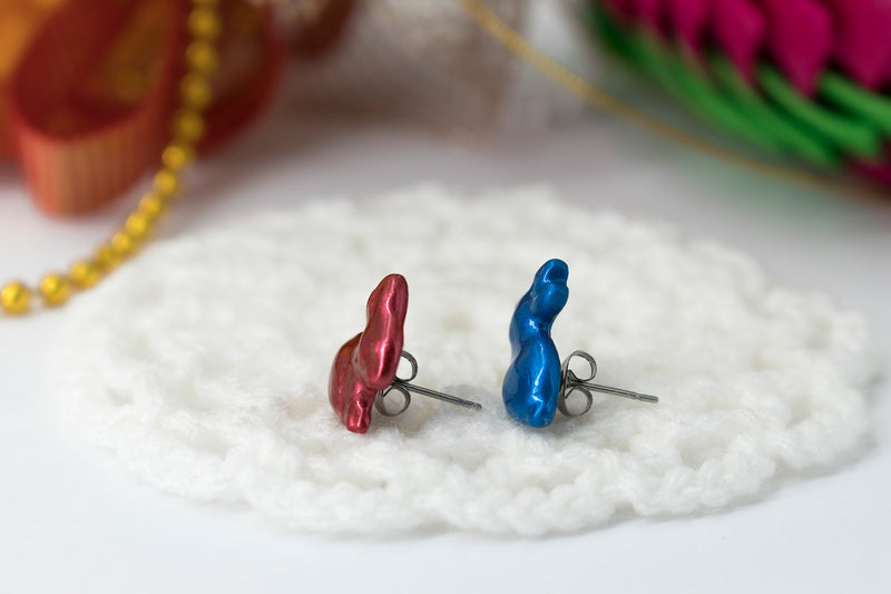 products/handmade_polymer_clay_metallic_red_blue_color_easter_bunny_stud_earrings_3.jpg