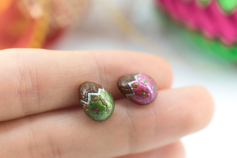products/handmade_polymer_clay_metallic_red_green_color_easter_chocolate_egg_stud_earrings_4-2.jpg