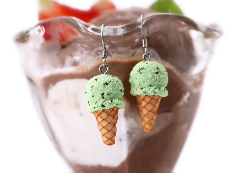 products/handmade_polymer_clay_mint_chocolate_chip_ice_cream_earrings_3.jpg