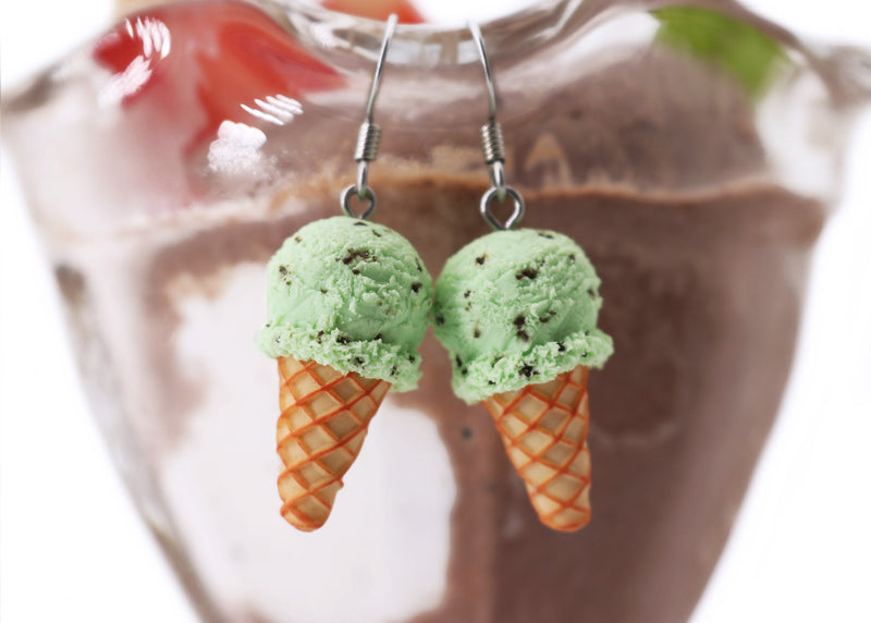 products/handmade_polymer_clay_mint_chocolate_chip_ice_cream_earrings_5-2.jpg