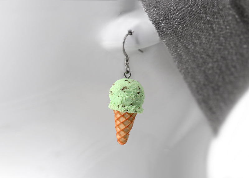 products/handmade_polymer_clay_mint_chocolate_chip_ice_cream_earrings_6.jpg