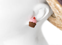 Polinacreations Handmade Pink Frosting Chocolate Cupcake Stud Earrings Topped with Strawberry Chocolate Cupcake Earrings Cupcake Stud Earrings Polymer Clay Fake Food Jewelry polina creations cute studs chocolate earrings strawberry 