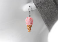 polinacreations Handmade jewelry Strawberry Ice Cream Waffle Cone Earrings, Ice Cream Earrings Strawberry Earrings Pink Earrings Red Jewelry Fake Food Earrings miniature food jewelry mini food earrings food charm