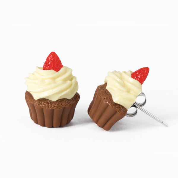 Polinacreations Handmade Vanilla Frosting Chocolate Cupcake Stud Earrings Topped with Strawberry Chocolate Cupcake Earrings Cupcake Stud Earrings fake food jewelry mini food earrings cute studs strawberry earrings polina creations hypoallergenic earrings 