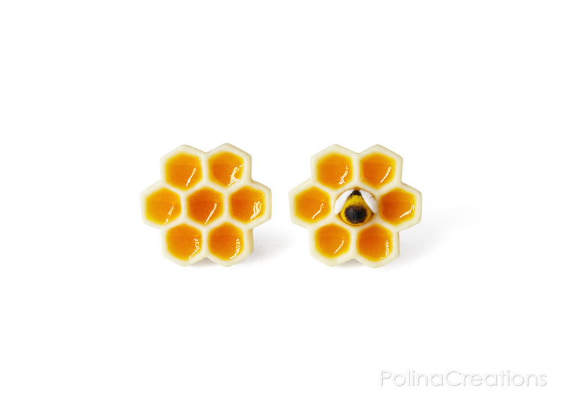 products/honeycomb_bee_earrings_polina_creations_4.jpg