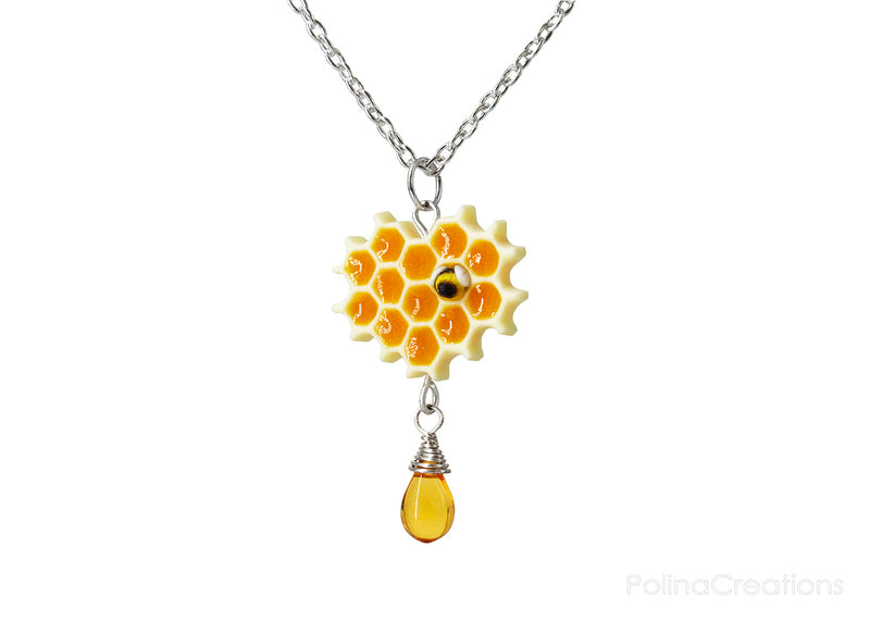 products/honeycomb_bee_necklace_silver_polina_creations_2.jpg