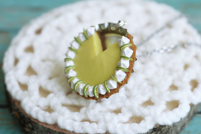 products/key_lime_pendant_5.jpg