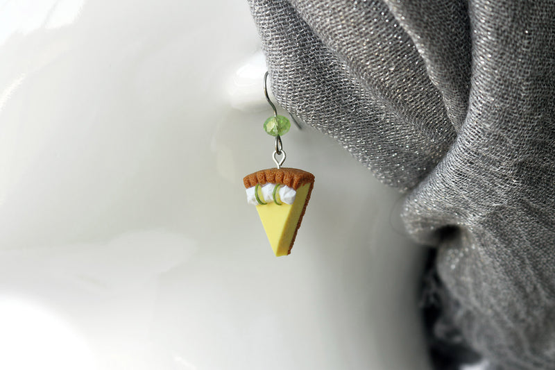 products/key_lime_pie_earrings_zoom.jpg