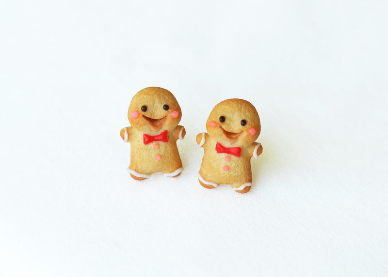 products/polymer_clay_gingerbread_man_cookie_earrings_1.jpg