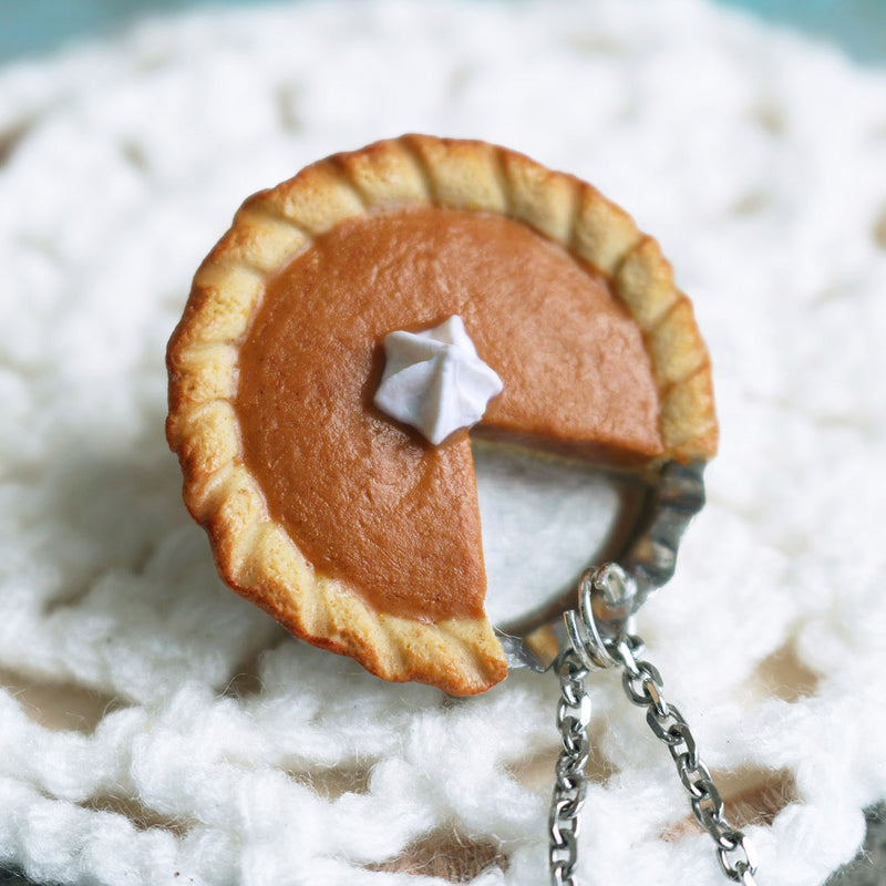 products/pumpkin_pie_pendant_3_crop.jpg