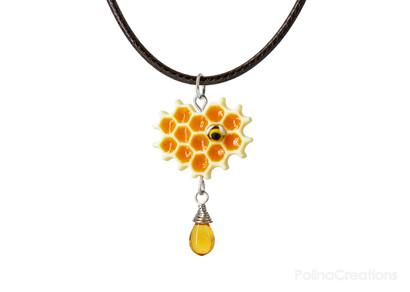 products/sRGB_honeycomb_bee_necklace_silver_polina_creations_1.jpg